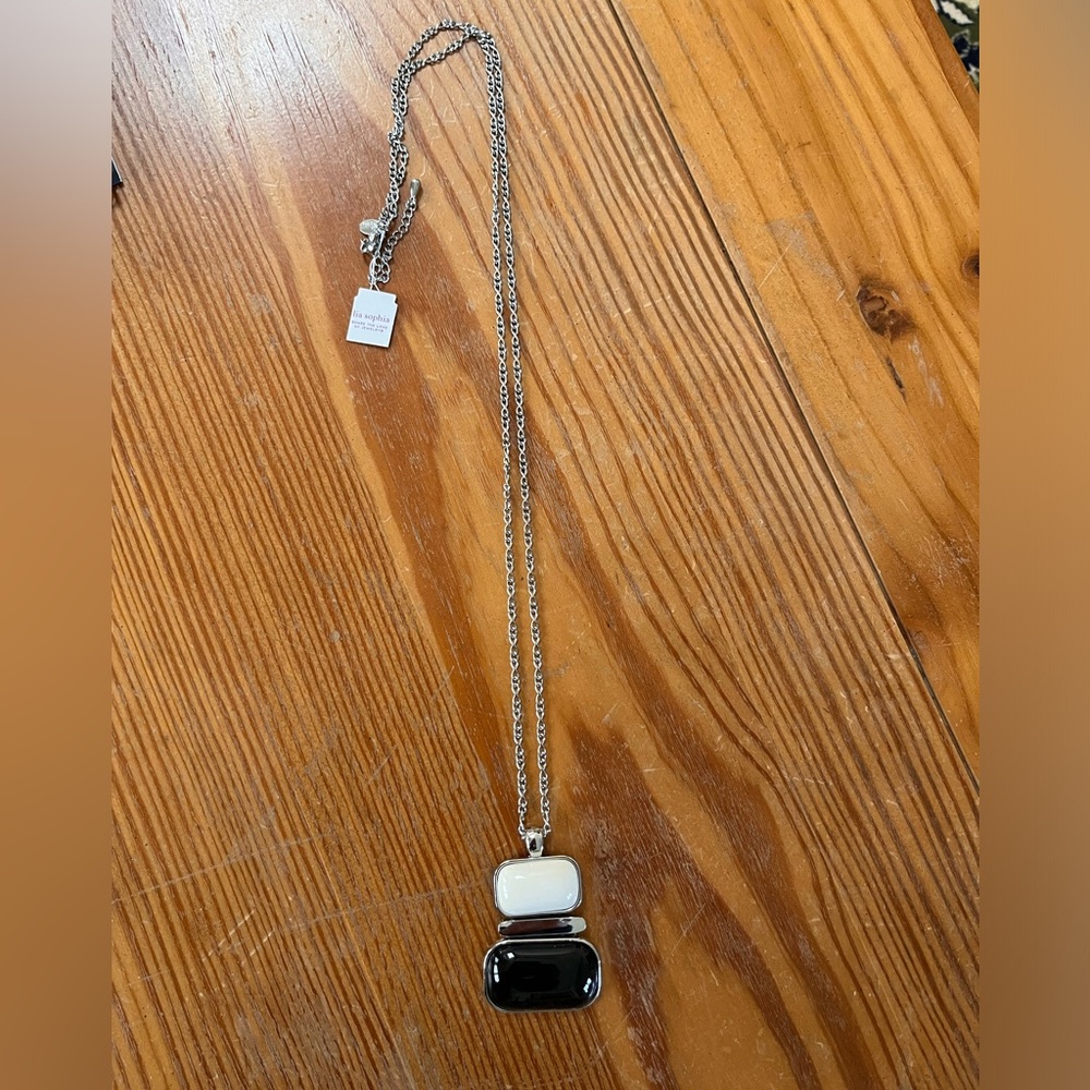 Lia Sophia black/white necklace, NWT